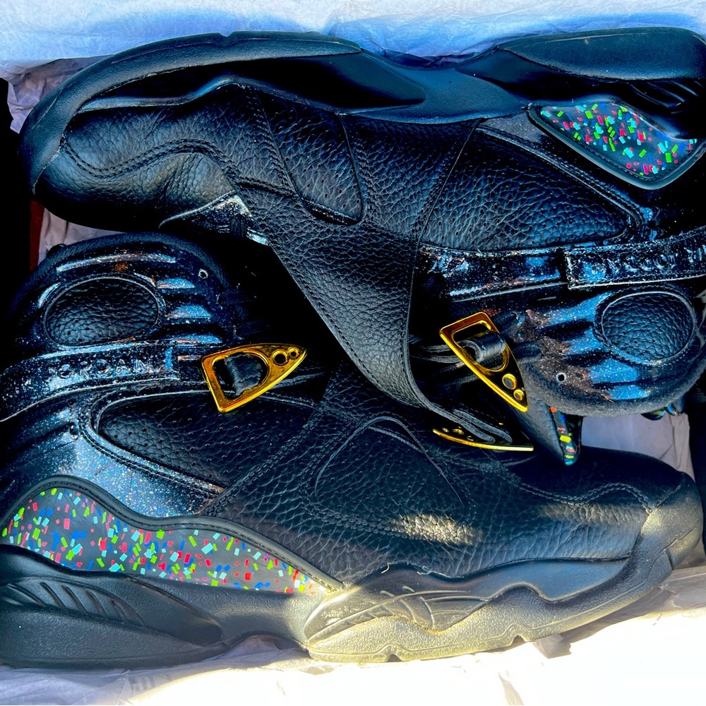 Jordan 8 Retro SE Confetti's  Size 11 - $150